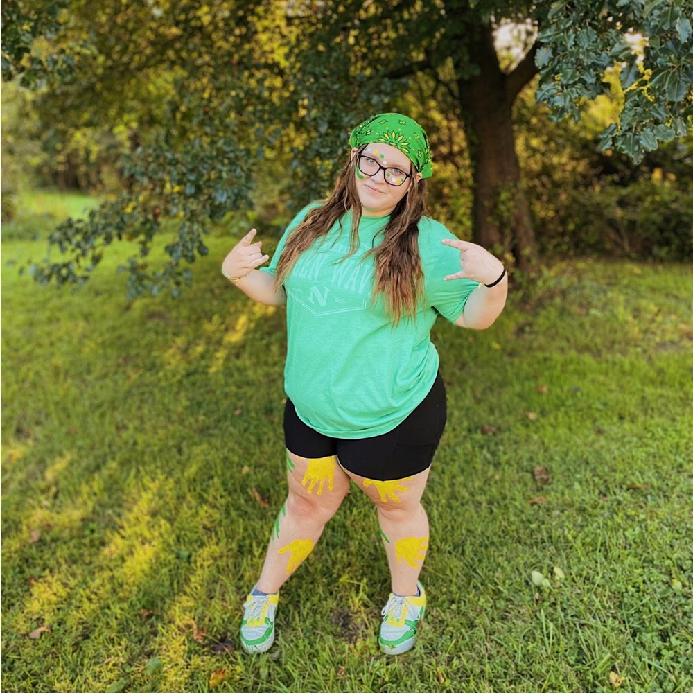 Meet your Posher, Elizabeth